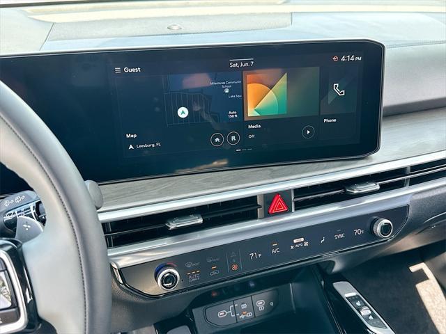 new 2025 Kia Sorento car, priced at $44,012