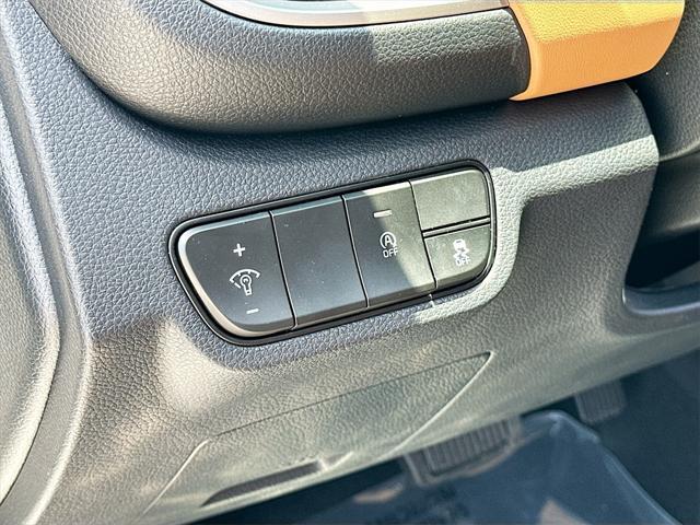 new 2025 Kia Seltos car, priced at $26,504
