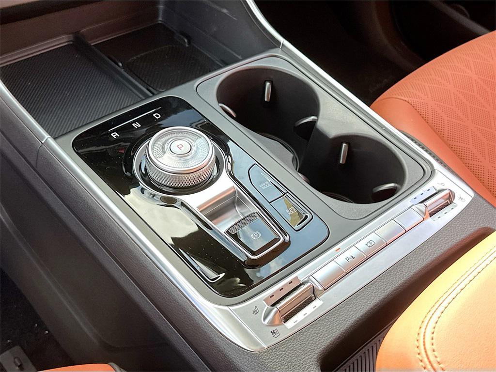 new 2026 Kia Carnival Hybrid car, priced at $45,762