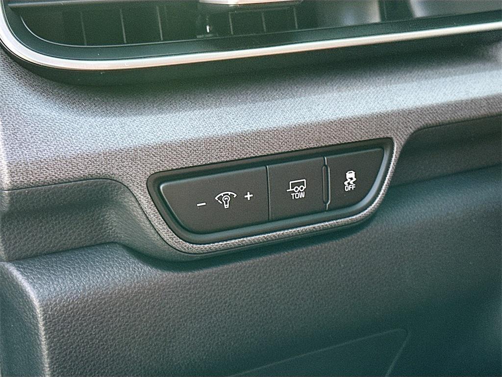 new 2026 Kia Carnival Hybrid car, priced at $45,762