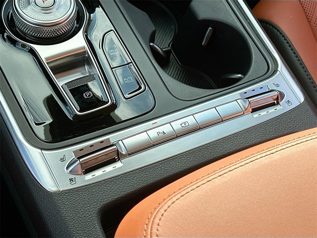 new 2026 Kia Carnival Hybrid car, priced at $45,762