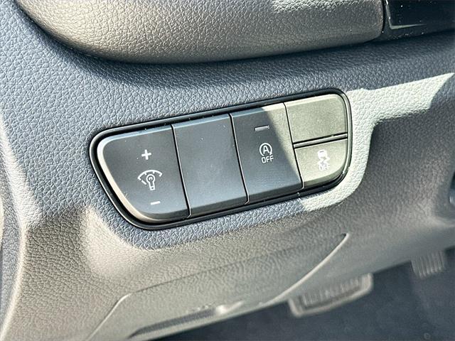 new 2025 Kia Seltos car, priced at $24,419