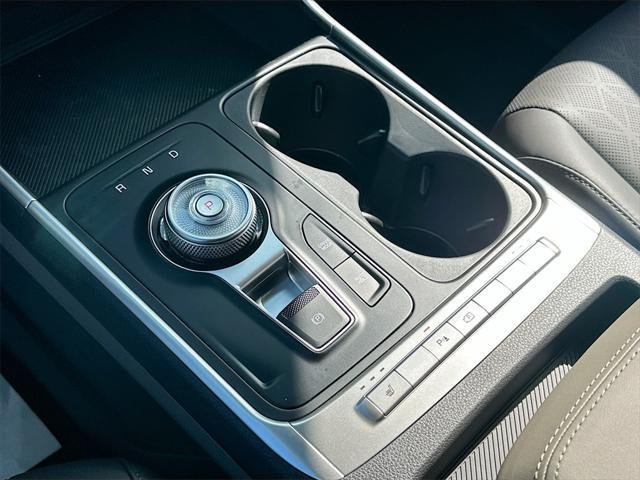 new 2025 Kia Carnival Hybrid car, priced at $39,993