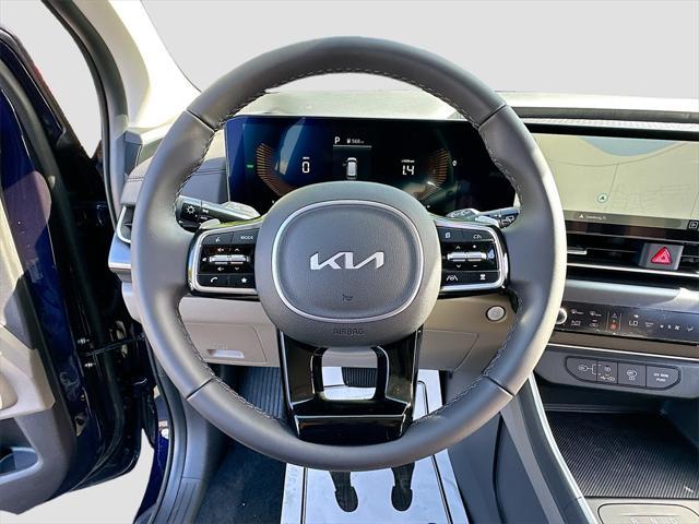 new 2025 Kia Carnival Hybrid car, priced at $39,993
