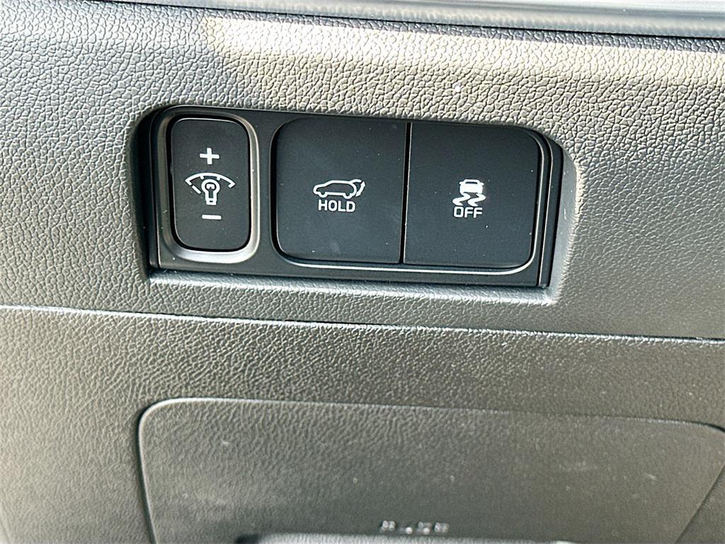 new 2025 Kia Sorento car, priced at $43,570