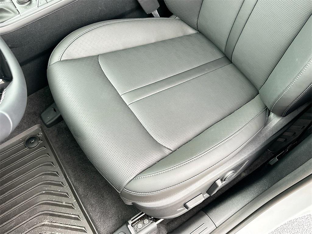 new 2025 Kia Sorento car, priced at $36,831