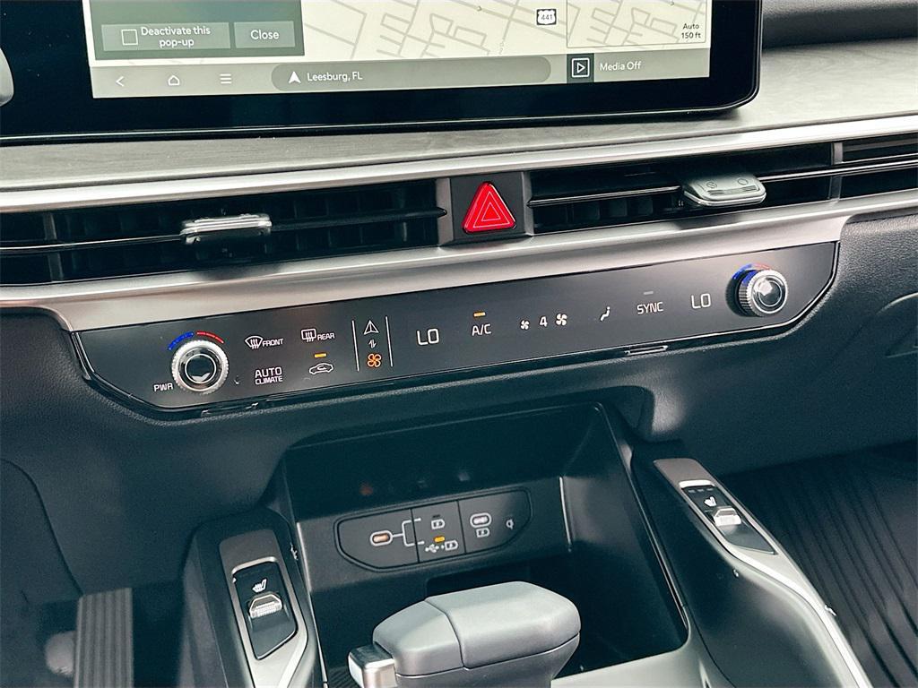 new 2025 Kia Sorento car, priced at $36,831