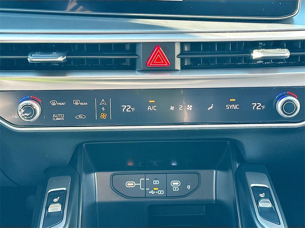 new 2026 Kia Sorento car, priced at $37,988