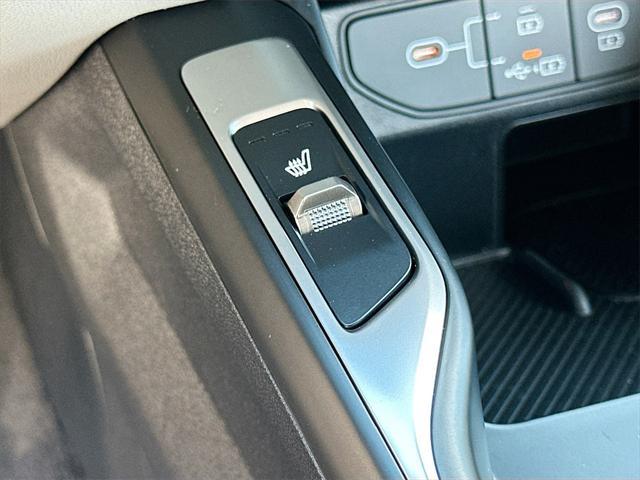 new 2025 Kia Sorento car, priced at $36,294
