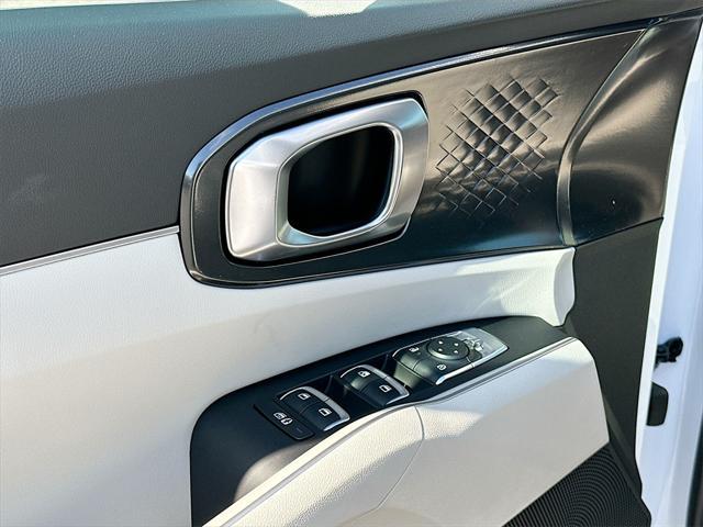 new 2025 Kia Sorento car, priced at $36,294