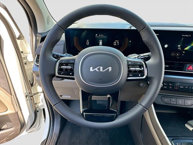 new 2025 Kia Carnival car, priced at $39,479