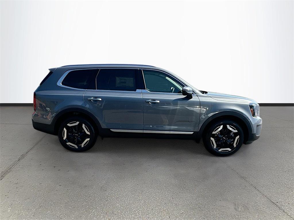 new 2025 Kia Telluride car, priced at $38,330
