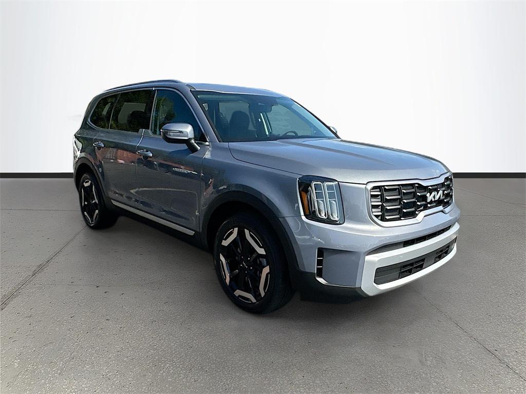 new 2025 Kia Telluride car, priced at $38,330