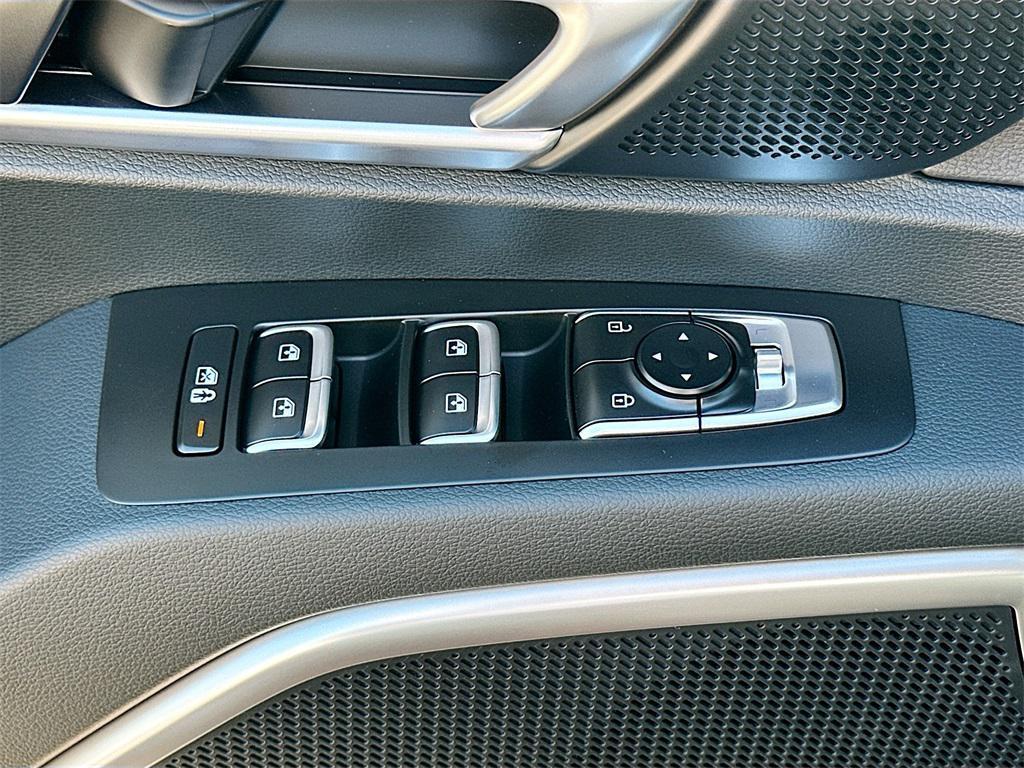 new 2025 Kia Telluride car, priced at $38,330