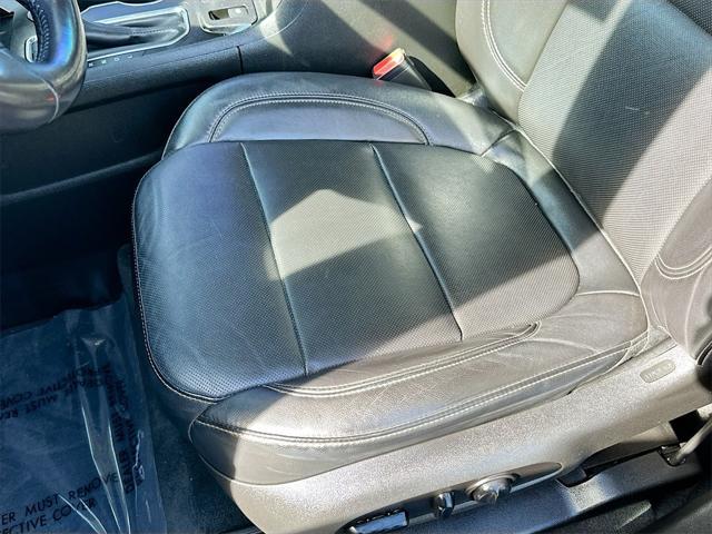 used 2019 Chevrolet Traverse car, priced at $22,991