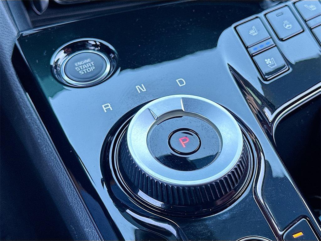 used 2025 Kia Sportage Hybrid car, priced at $33,551