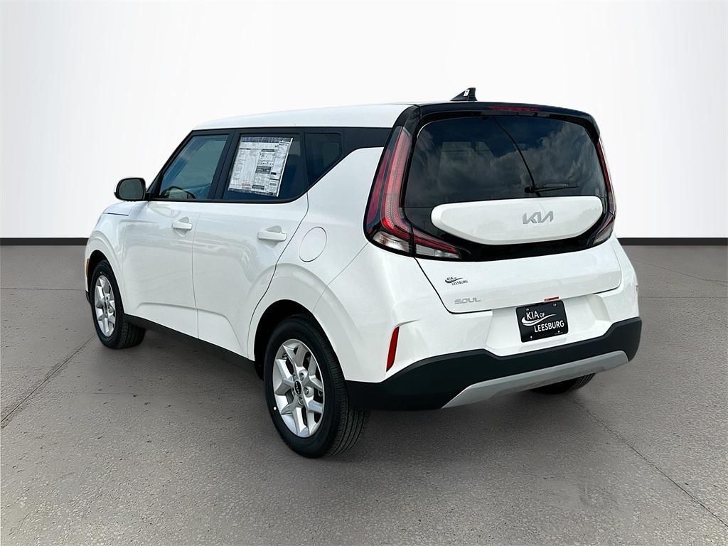 new 2025 Kia Soul car, priced at $19,684