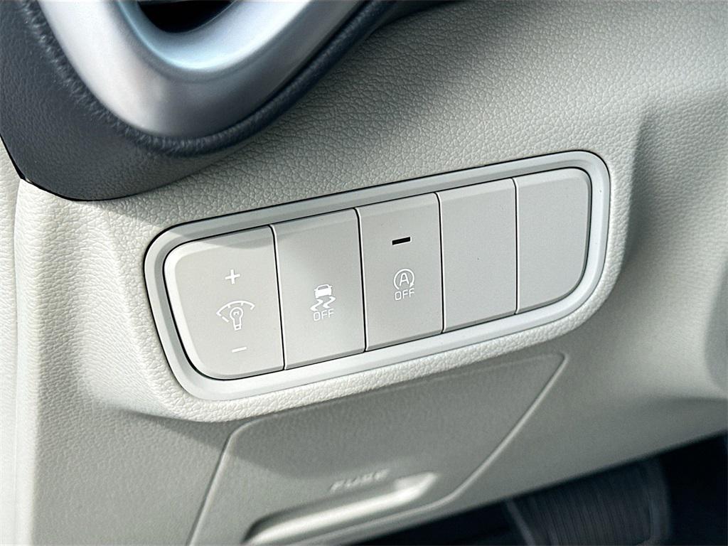 new 2025 Kia Soul car, priced at $19,684