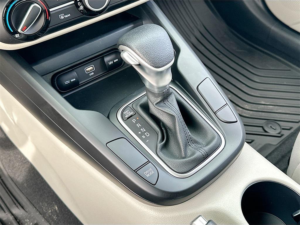 new 2025 Kia Soul car, priced at $19,684