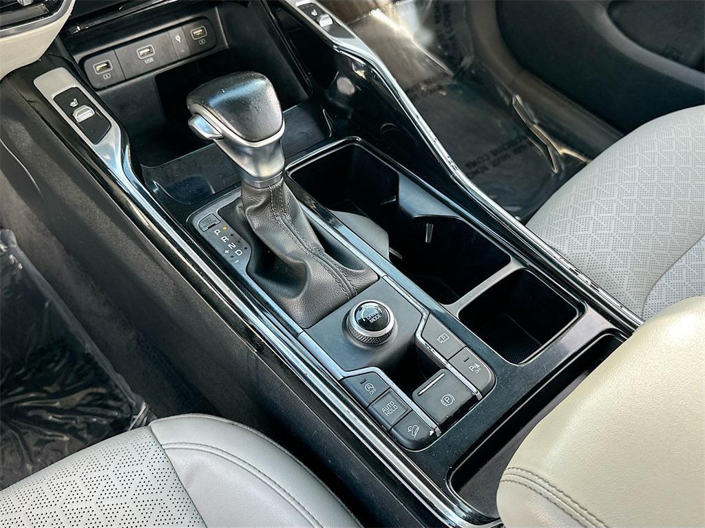 used 2021 Kia Sorento car, priced at $22,991