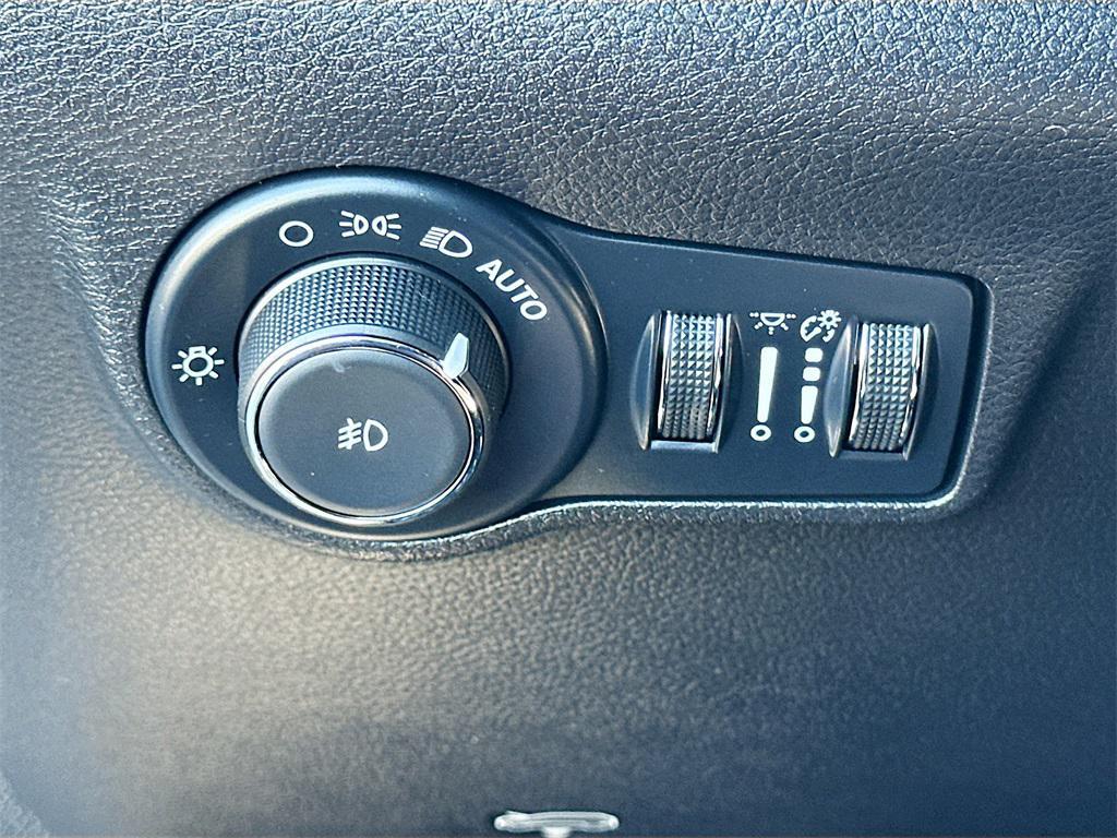 used 2025 Jeep Compass car, priced at $25,551
