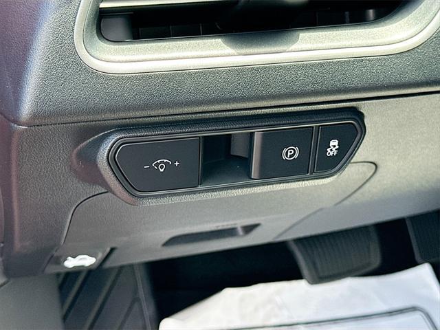 new 2025 Kia K4 car, priced at $22,617