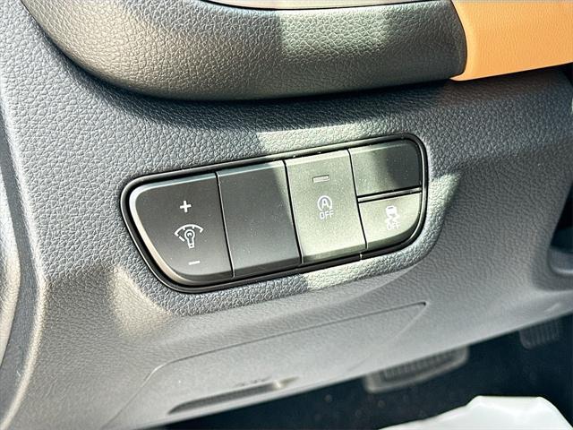 new 2025 Kia Seltos car, priced at $25,053