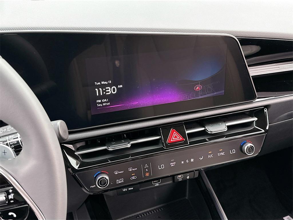 new 2025 Kia Niro car, priced at $27,563
