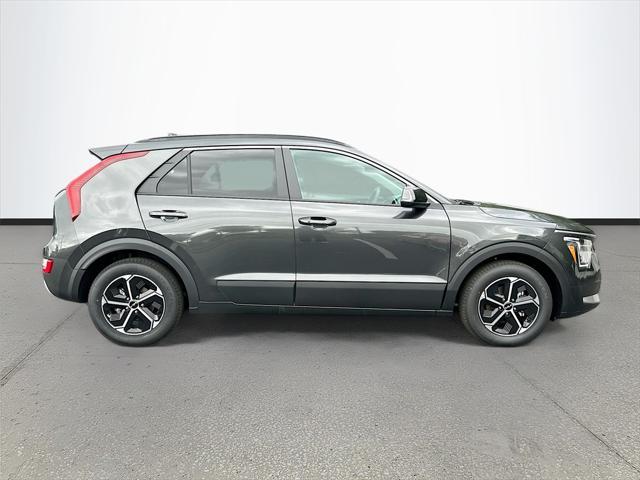 new 2025 Kia Niro car, priced at $29,011