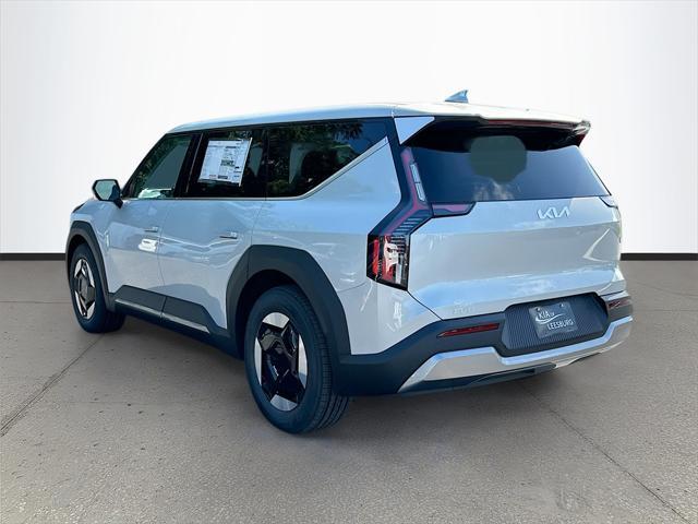 new 2026 Kia EV9 car, priced at $41,772