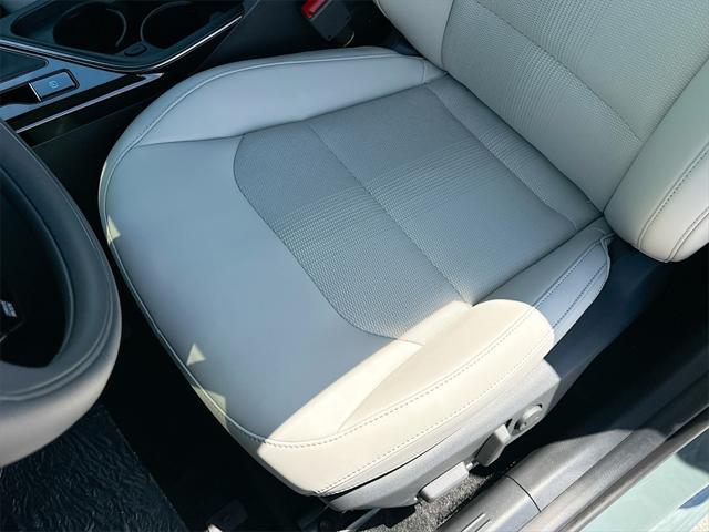 new 2025 Kia Niro car, priced at $28,467
