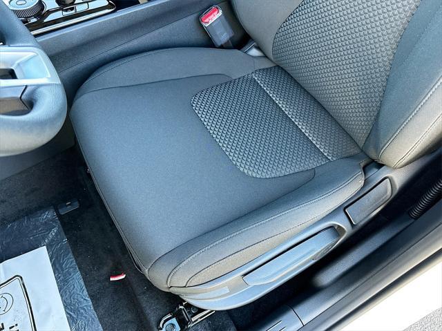 new 2025 Kia Sportage Hybrid car, priced at $31,360