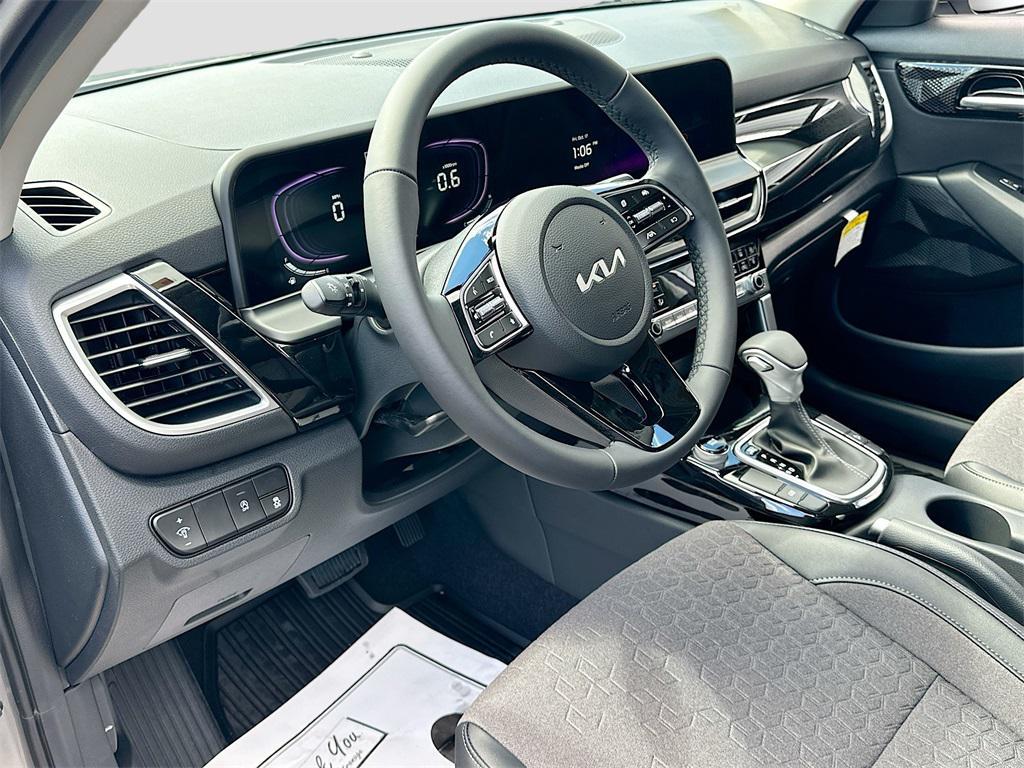 new 2026 Kia Seltos car, priced at $24,533