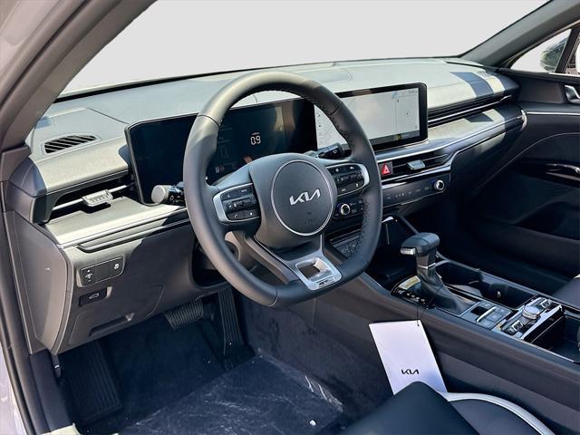 new 2025 Kia K5 car, priced at $27,252