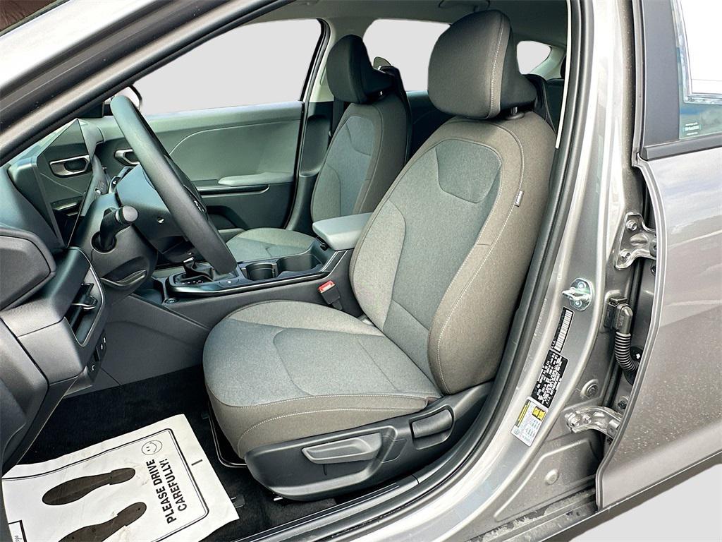 new 2025 Kia K4 car, priced at $22,580