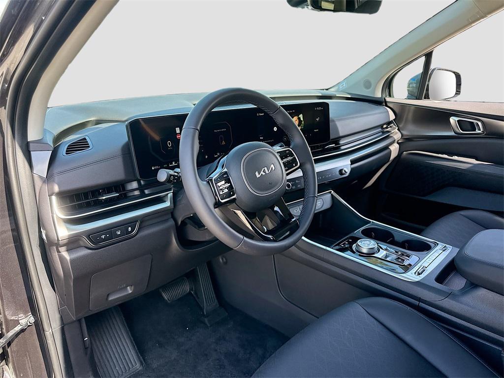 new 2025 Kia Carnival Hybrid car, priced at $49,230