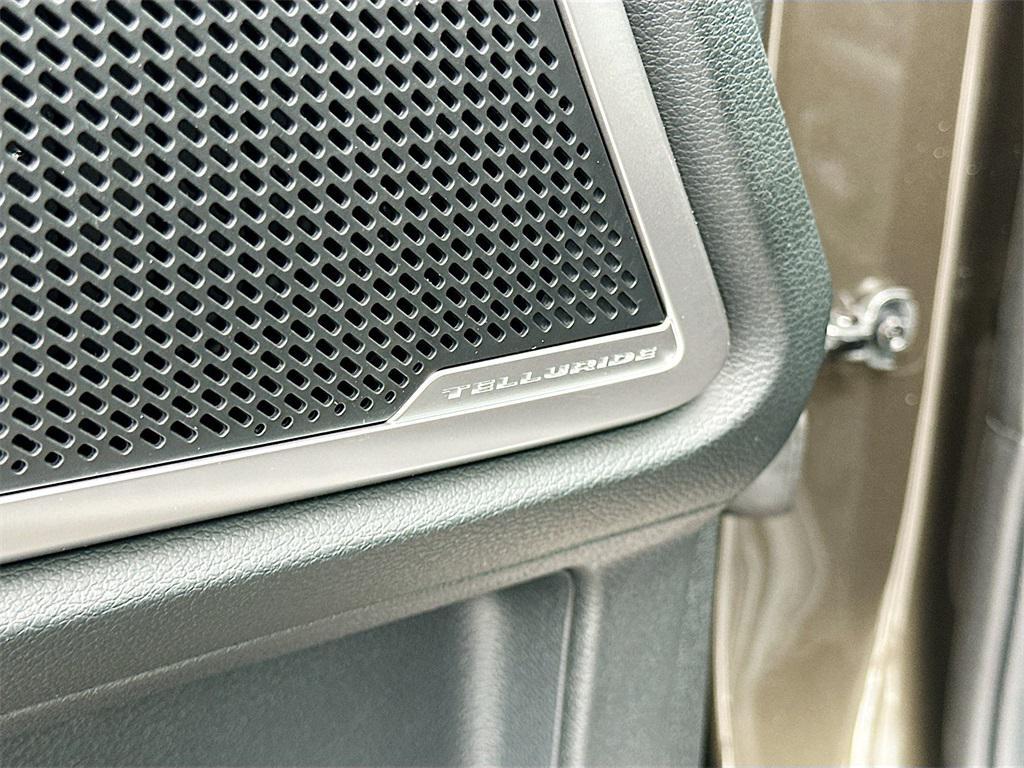 new 2025 Kia Telluride car, priced at $38,566