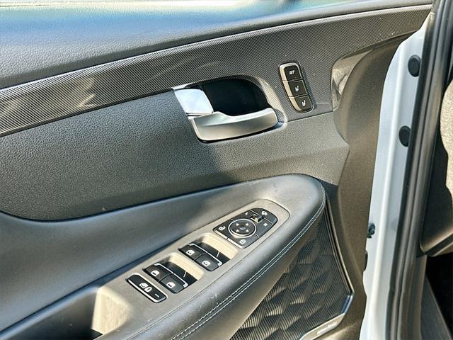 used 2022 Hyundai Santa Fe car, priced at $25,991