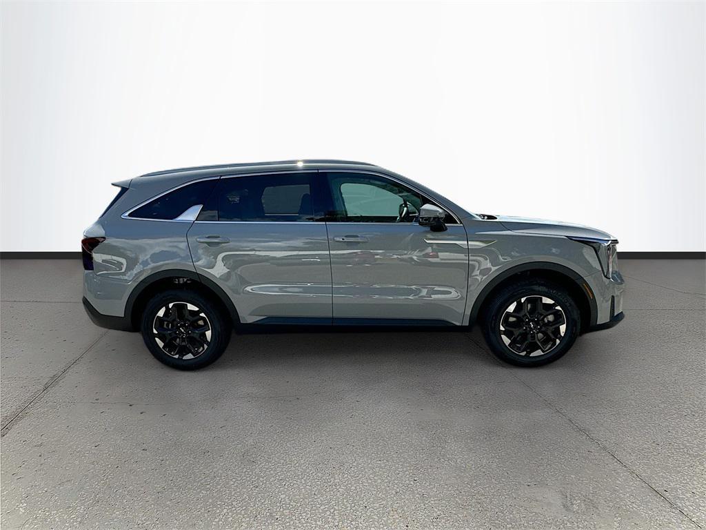 new 2026 Kia Sorento car, priced at $33,529