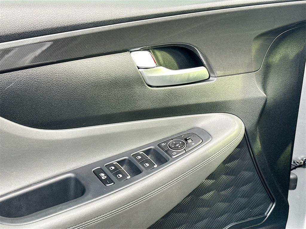 used 2022 Hyundai Santa Fe car, priced at $19,551
