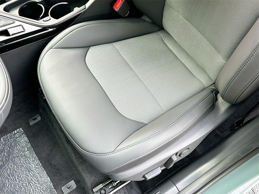 new 2025 Kia Niro car, priced at $29,018