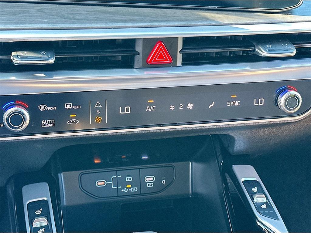 new 2026 Kia Sorento car, priced at $43,612