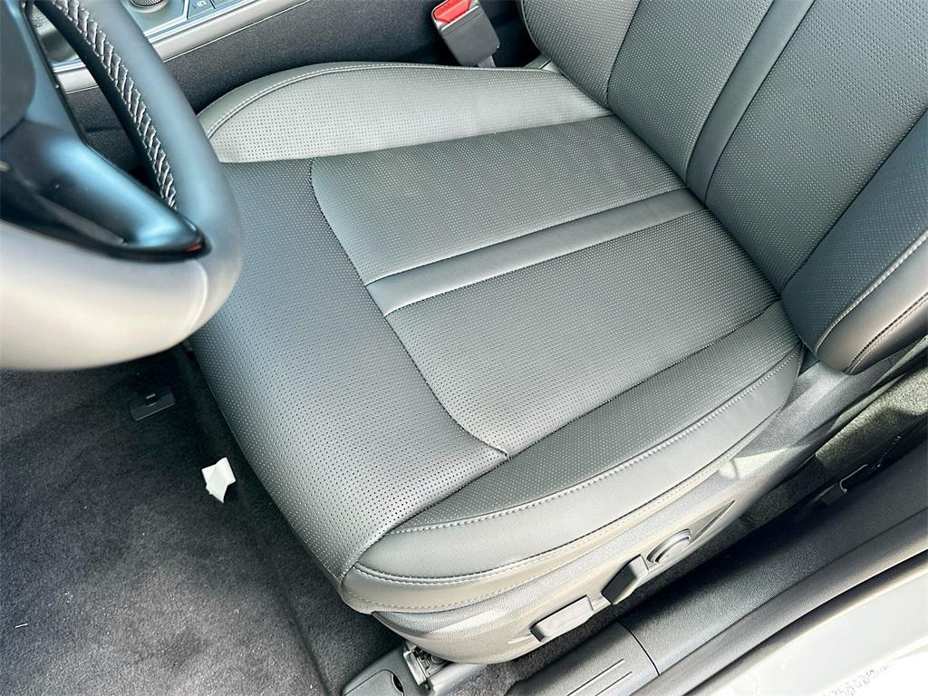 new 2026 Kia Sorento car, priced at $33,668