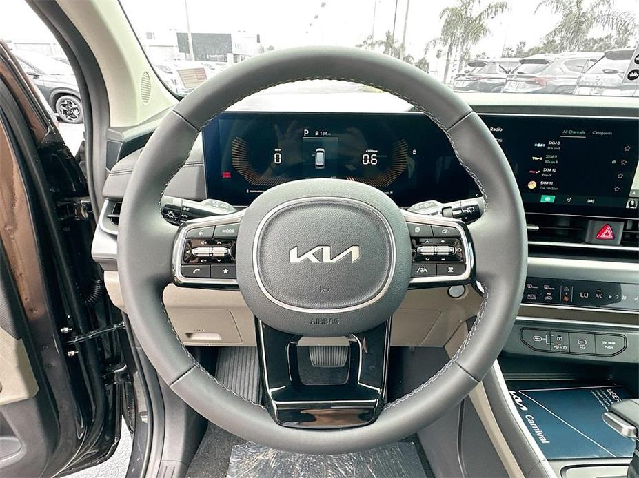 new 2025 Kia Carnival car, priced at $37,750