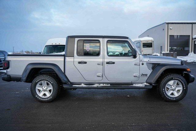 used 2020 Jeep Gladiator car, priced at $27,994