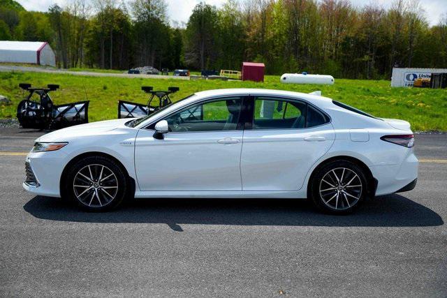 used 2021 Toyota Camry Hybrid car, priced at $23,389