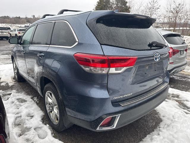 used 2019 Toyota Highlander Hybrid car, priced at $30,593