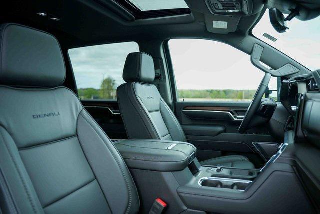used 2025 GMC Sierra 2500 car, priced at $83,788