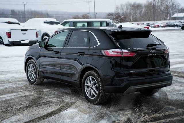 used 2024 Ford Edge car, priced at $29,407