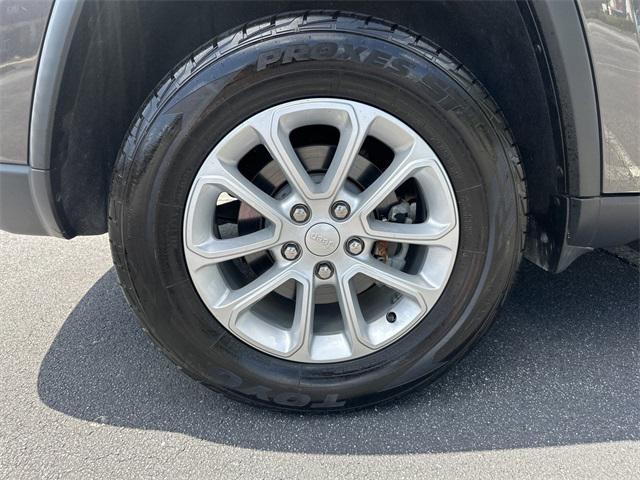 used 2021 Jeep Grand Cherokee car, priced at $26,991